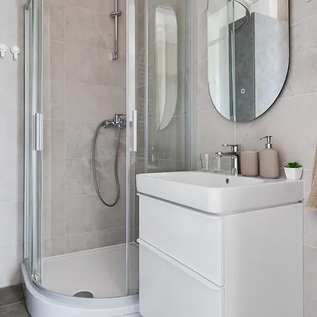 Enmari - Stylish Flat Near Center شقة *