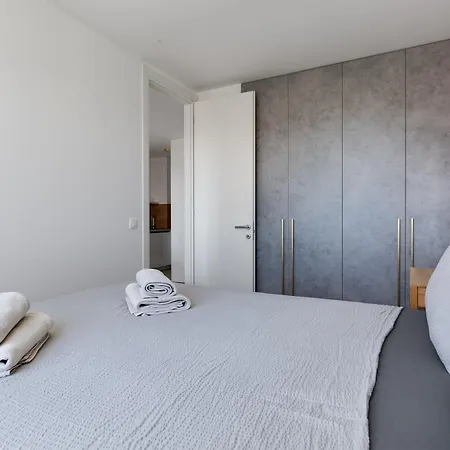 شقة Enmari - Stylish Flat Near Center *