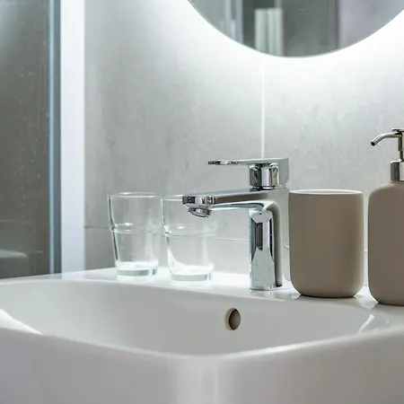 Enmari - Stylish Flat Near Center