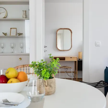아파트 Enmari - Stylish Flat Near Center 자다르