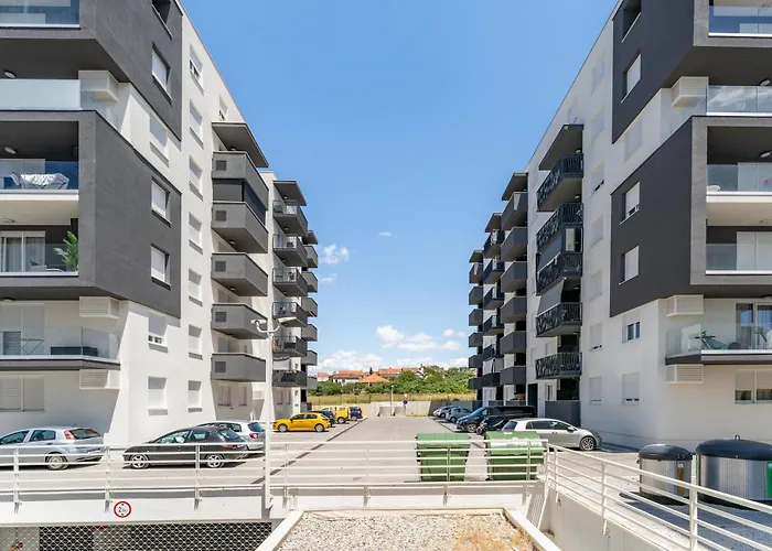 Enmari - Stylish Flat Near Center Zadar