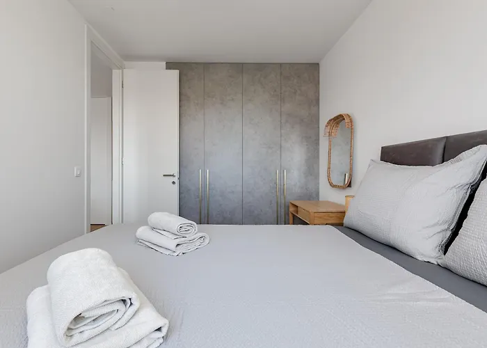 Enmari - Stylish Flat Near Center *