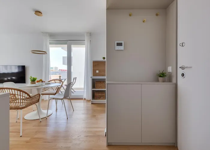 Lejlighed Enmari - Stylish Flat Near Center *